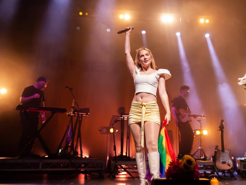 The singer-songwriter-pop-princess renaissance and why I am jealous of Gen Z: Some thoughts on Gretta Ray’s Positive Spin and The Big Pop&nbsp;Show.